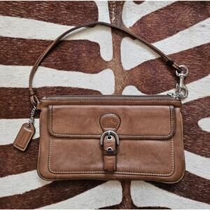 VTG COACH Soho British Tan Leather Wristlet Clutch Snap Front Flap Pocket Buckle